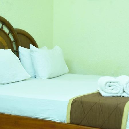 Hotel Raja Palace Kanyakumari Buitenkant foto