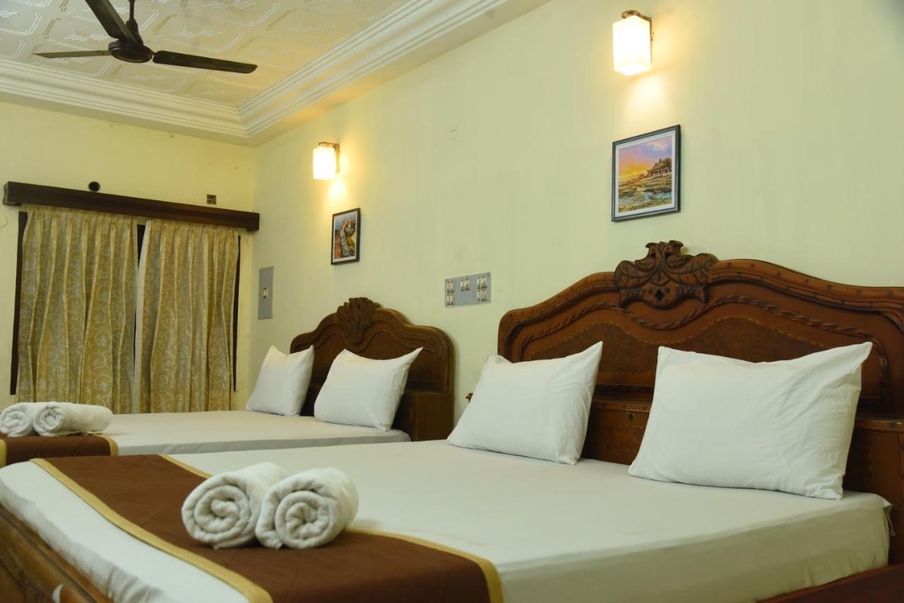 Hotel Raja Palace Kanyakumari Buitenkant foto